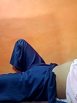 Snapshot of Mangla_Bhabhi chatting on September 16, 1:28 am Mangla Bhabhi online show from September 16, 1:28 am