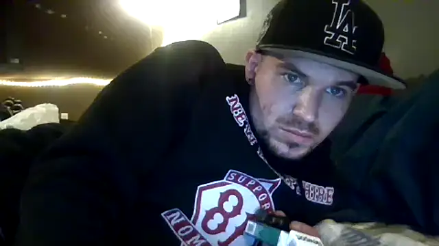 Snapshot of bigcocktat2dude603 chatting on January 2, 10:44 pm bigcocktat2dude603 online show from January 2, 10:44 pm