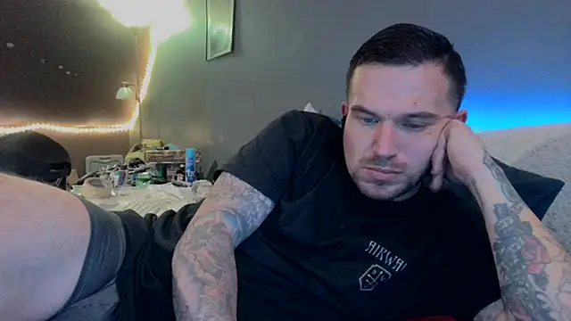 Snapshot of bigcocktat2dude603 chatting on February 28, 11:12 pm bigcocktat2dude603 online show from February 28, 11:12 pm