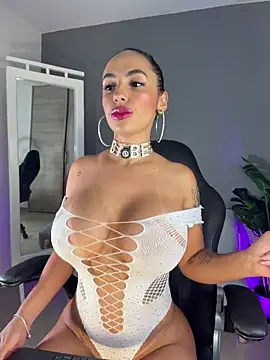 alina cruz online show from March 24, 10:59 pm