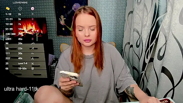 Snapshot of flower_sarah_ chatting on March 28, 12:49 pm flower sarah online show from March 28, 12:49 pm