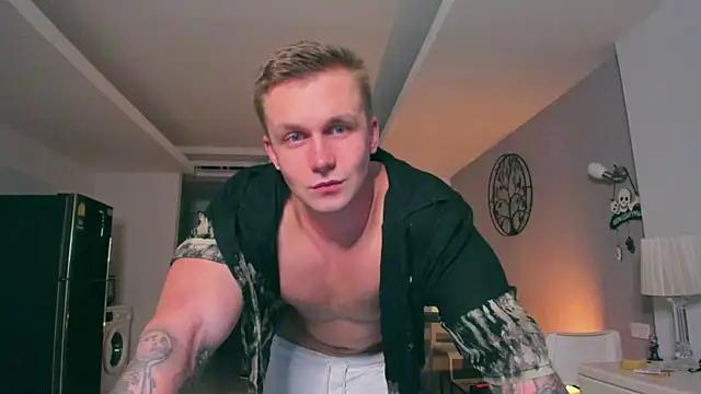 Samuel Andrew online show from November 22, 3:16 am