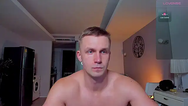 Samuel Andrew online show from December 15, 3:44 am