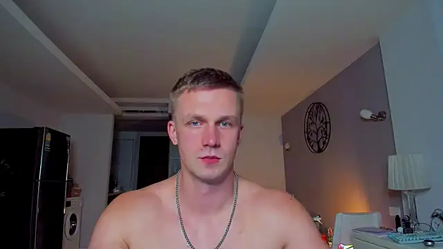 Snapshot of Samuel_Andrew chatting on May 15, 5:25 am Samuel Andrew online show from May 15, 5:25 am