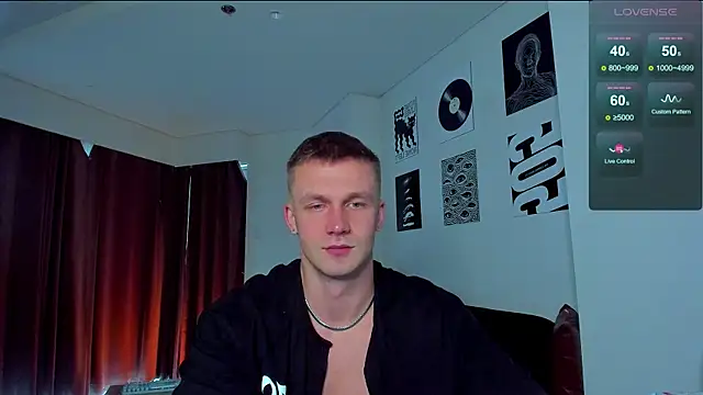 Snapshot of Samuel_Andrew chatting on July 24, 3:48 am Samuel Andrew online show from July 24, 3:48 am