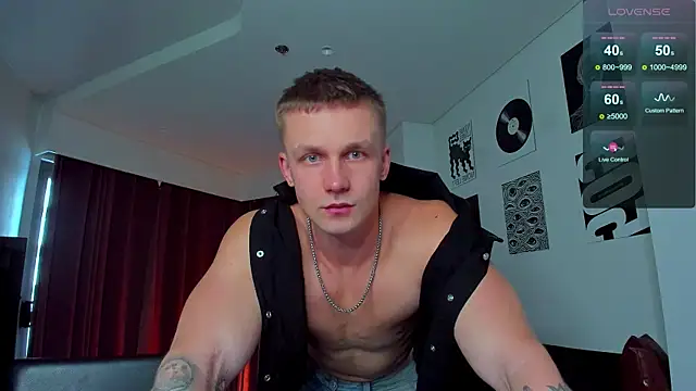Snapshot of Samuel_Andrew chatting on July 31, 5:51 am Samuel Andrew online show from July 31, 5:51 am