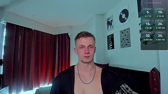 Snapshot of Samuel_Andrew chatting on August 1, 12:54 am Samuel Andrew online show from August 1, 12:54 am