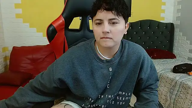 isabeautyx19 online show from November 28, 2:03 am