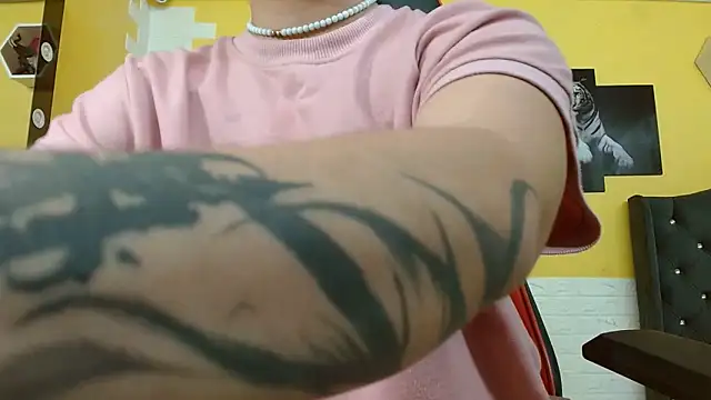 isabeautyx19 online show from December 21, 3:13 am