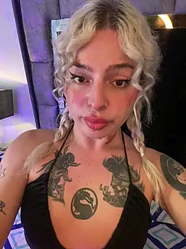 Snapshot of Bonnie_vega chatting on February 22, 7:47 pm Bonnie vega online show from February 22, 7:47 pm