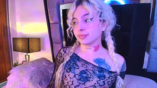 Snapshot of Bonnie_vega chatting on March 16, 9:16 pm Bonnie vega online show from March 16, 9:16 pm