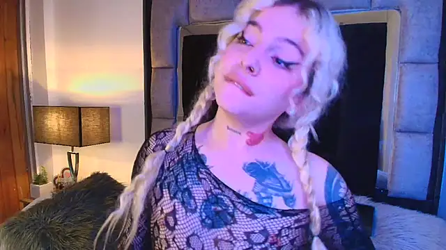 Snapshot of Bonnie_vega chatting on March 22, 2:05 am Bonnie vega online show from March 22, 2:05 am