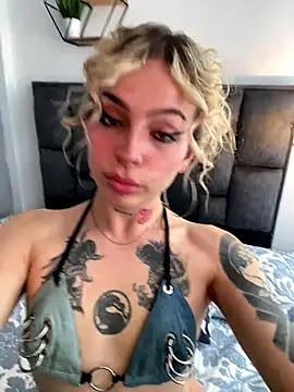 Snapshot of Bonnie_vega chatting on October 2, 2:24 pm Bonnie vega online show from October 2, 2:24 pm