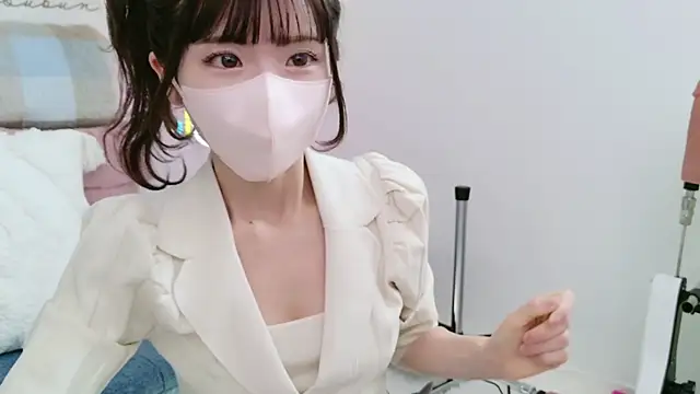Snapshot of -minami- chatting on March 8, 3:50 am -minami- online show from March 8, 3:50 am