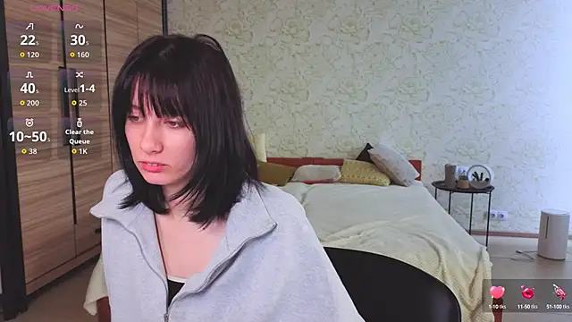 JulisSweet online show from October 12, 6:34 am