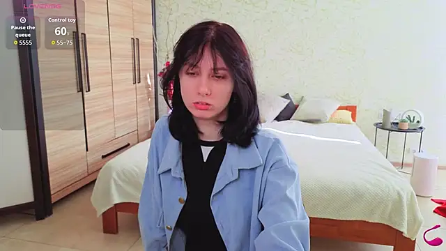 JulisSweet online show from October 26, 7:58 am