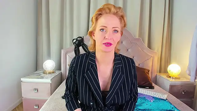 SquirtyAlisa online show from March 18, 6:46 am