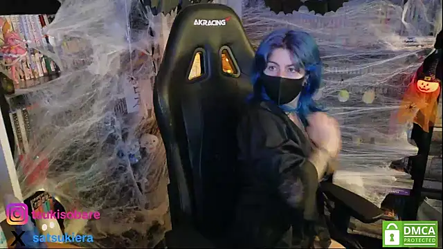 Snapshot of _Satsuki_ chatting on October 8, 8:06 pm Satsuki online show from October 8, 8:06 pm