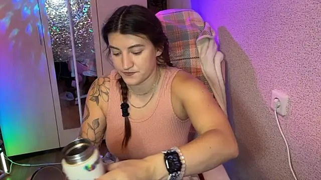 Katrin  kiss online show from January 18, 4:33 pm