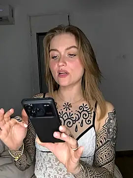 Goldloeckchen159 online show from April 11, 6:23 pm