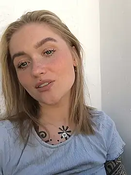 Goldloeckchen159 online show from June 14, 2:08 pm
