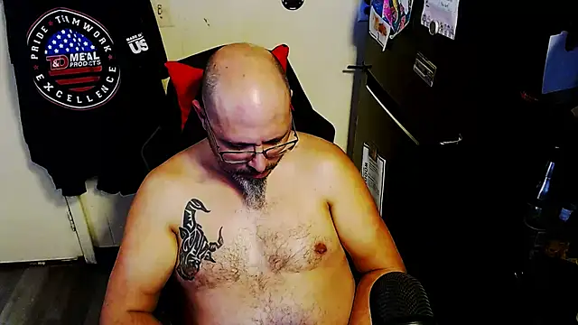 KrazyLegz online show from February 13, 10:28 pm