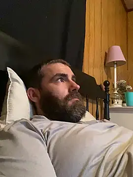 Snapshot of bigJohnson223 chatting on January 1, 12:22 pm bigJohnson223 online show from January 1, 12:22 pm