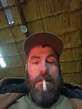 Snapshot of bigJohnson223 chatting on January 20, 9:32 pm bigJohnson223 online show from January 20, 9:32 pm