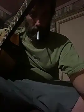 Snapshot of bigJohnson223 chatting on September 28, 1:00 am bigJohnson223 online show from September 28, 1:00 am