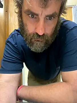 Snapshot of bigJohnson223 chatting on October 12, 7:29 am bigJohnson223 online show from October 12, 7:29 am