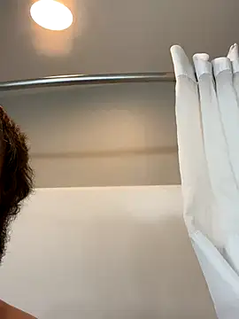 Snapshot of bigJohnson223 chatting on October 21, 2:56 am bigJohnson223 online show from October 21, 2:56 am