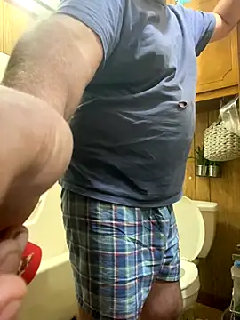 Snapshot of bigJohnson223 chatting on October 25, 10:45 am bigJohnson223 online show from October 25, 10:45 am