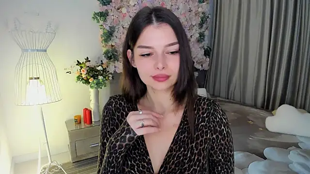 ContinentOfTranquility online show from November 28, 1:08 am