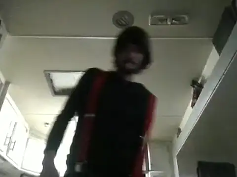 Snapshot of RynoVonHugenDONG chatting on December 26, 7:35 am RynoVonHugenDONG online show from December 26, 7:35 am