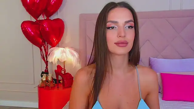 BellaHalles online show from February 19, 12:00 pm