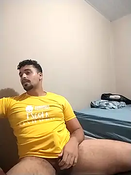 Snapshot of Xcumshot33 chatting on October 24, 11:01 pm Xcumshot33 online show from October 24, 11:01 pm