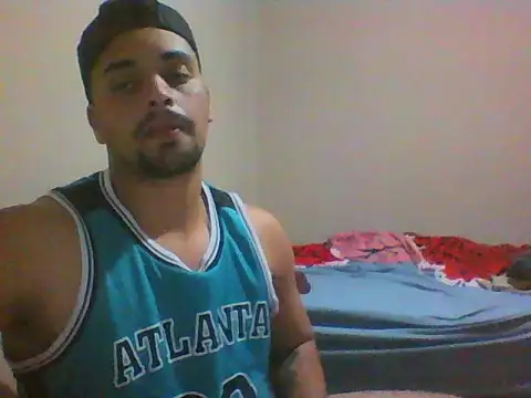 Snapshot of Xcumshot33 chatting on November 12, 1:28 am Xcumshot33 online show from November 12, 1:28 am