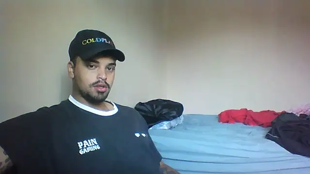 Snapshot of Xcumshot33 chatting on November 27, 12:40 pm Xcumshot33 online show from November 27, 12:40 pm