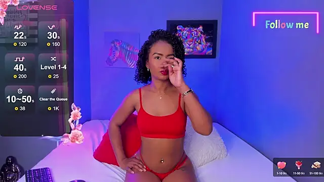 EmmaSmith06 online show from December 12, 5:15 pm