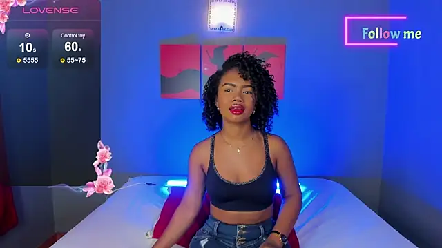 EmmaSmith06 online show from December 13, 5:21 pm