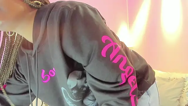 LoveQueen2 online show from November 15, 11:40 am