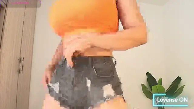 perla milf4u online show from October 12, 12:59 pm