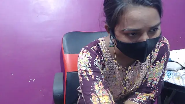 wildbabes online show from December 2, 3:14 pm