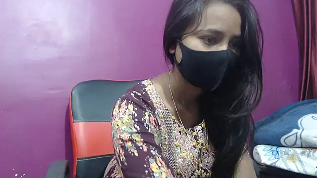 wildbabes online show from December 3, 12:38 pm