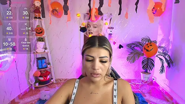 Snapshot of SALOOMEE__ chatting on October 16, 11:11 am SALOOMEE online show from October 16, 11:11 am