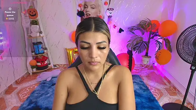 Snapshot of SALOOMEE__ chatting on October 29, 11:28 pm SALOOMEE online show from October 29, 11:28 pm