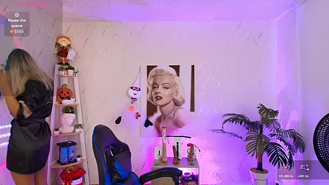 Snapshot of SALOOMEE__ chatting on November 5, 12:27 pm SALOOMEE online show from November 5, 12:27 pm