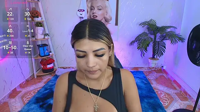 Snapshot of SALOOMEE__ chatting on December 5, 11:19 am SALOOMEE online show from December 5, 11:19 am