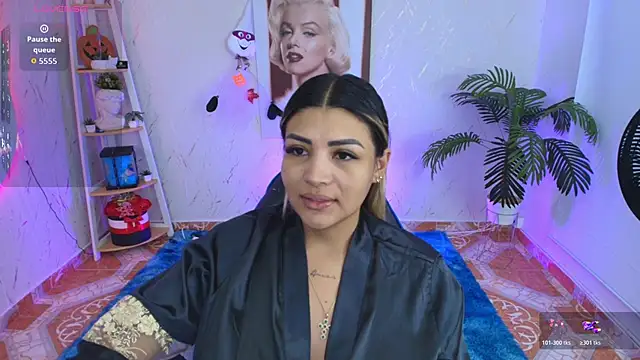 Snapshot of SALOOMEE__ chatting on January 8, 12:07 pm SALOOMEE online show from January 8, 12:07 pm