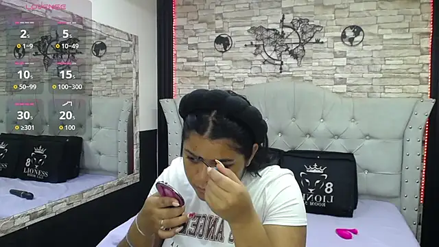 Snapshot of sia_cavad chatting on October 10, 12:59 pm sia cavad online show from October 10, 12:59 pm